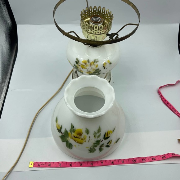 Vintage Underwriters Laboratories Inc. Portable Lamp Hurricane GWTW Parlor - Picture 8 of 13